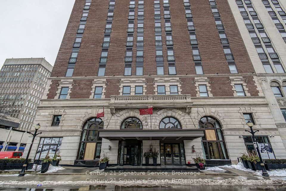 118 King Street E #LPH16, Hamilton, ON L8N 0A9