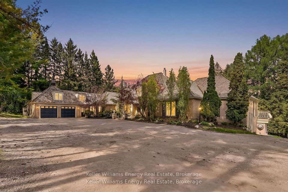 7925 Cedarbrook Trail, Whitby, ON L1M 1L9