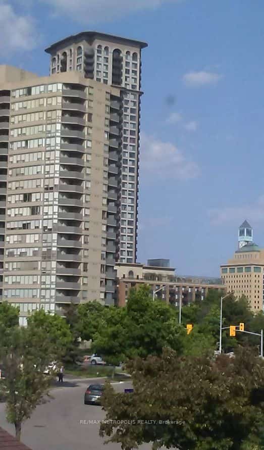 350 Rathburn Road W #307, Mississauga, ON L5B 3Y2
