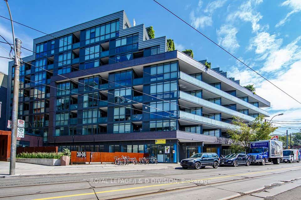 36 Howard Park Avenue #503, Toronto, ON M6R 0A5
