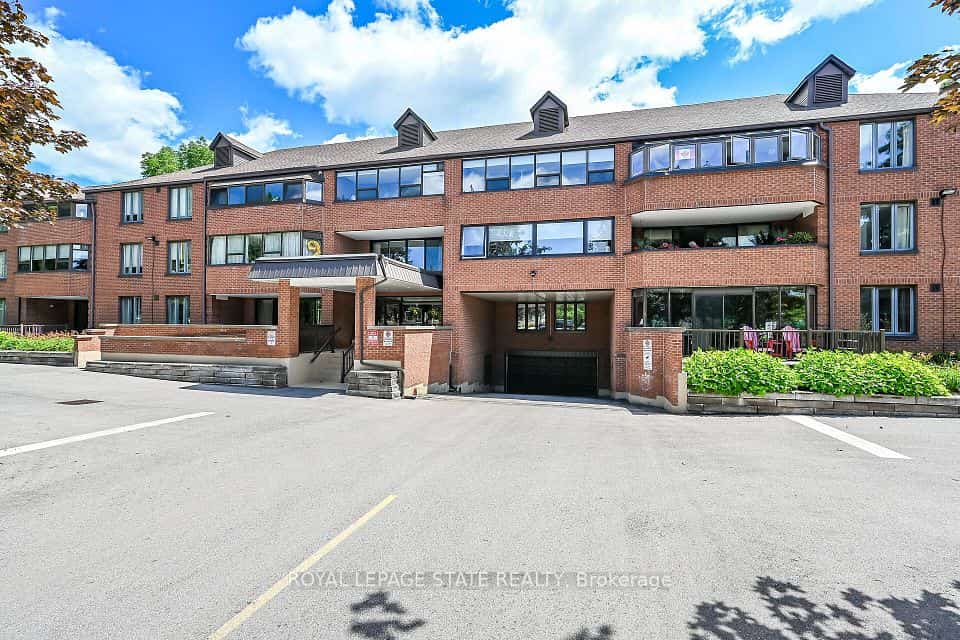 150 Wilson Street W #308, Hamilton, ON L8R 1E2