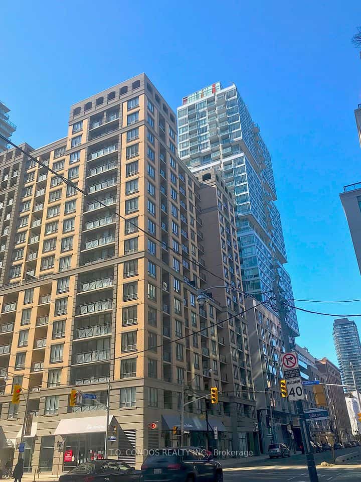 140 Simcoe Street #610, Toronto, ON M5H 4E9