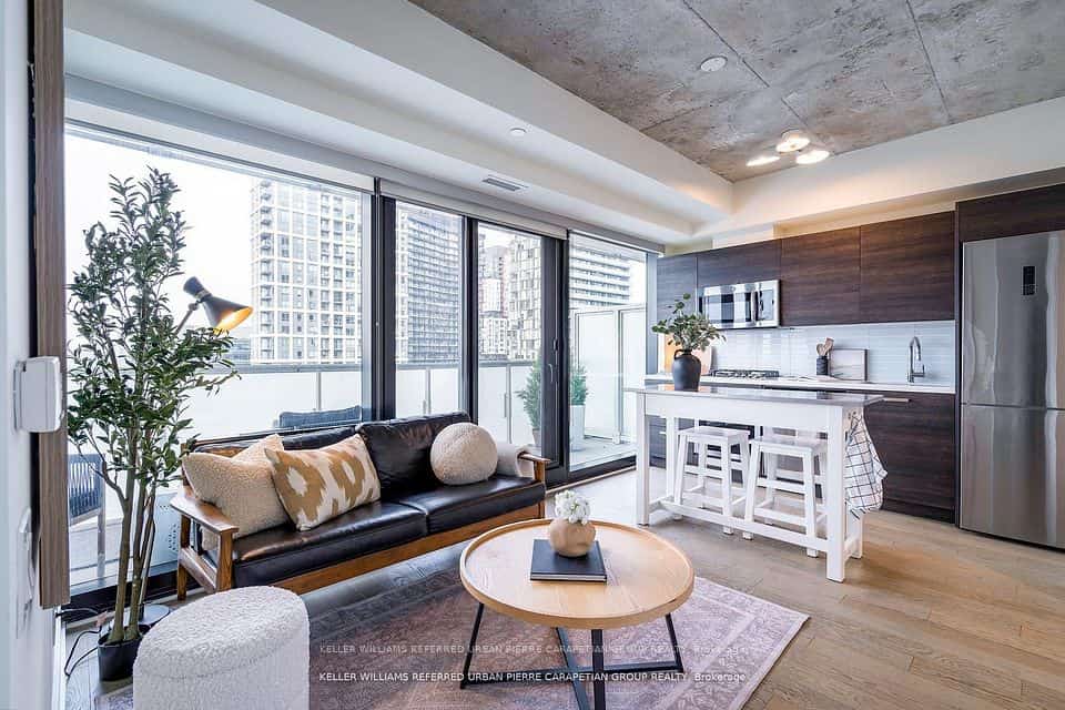 King Charlotte Condos, Toronto