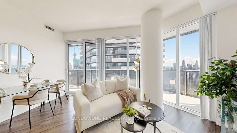 138 Downes Street #6212, Toronto, ON M5E 0E4