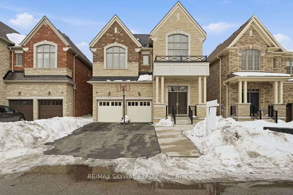 22 Tamworth Court, Brampton, ON L6Y 4S4