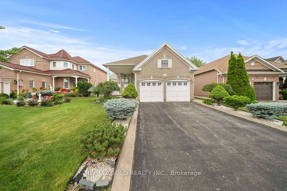 24 Fletchers Creek Boulevard, Brampton, ON L6X 4R6