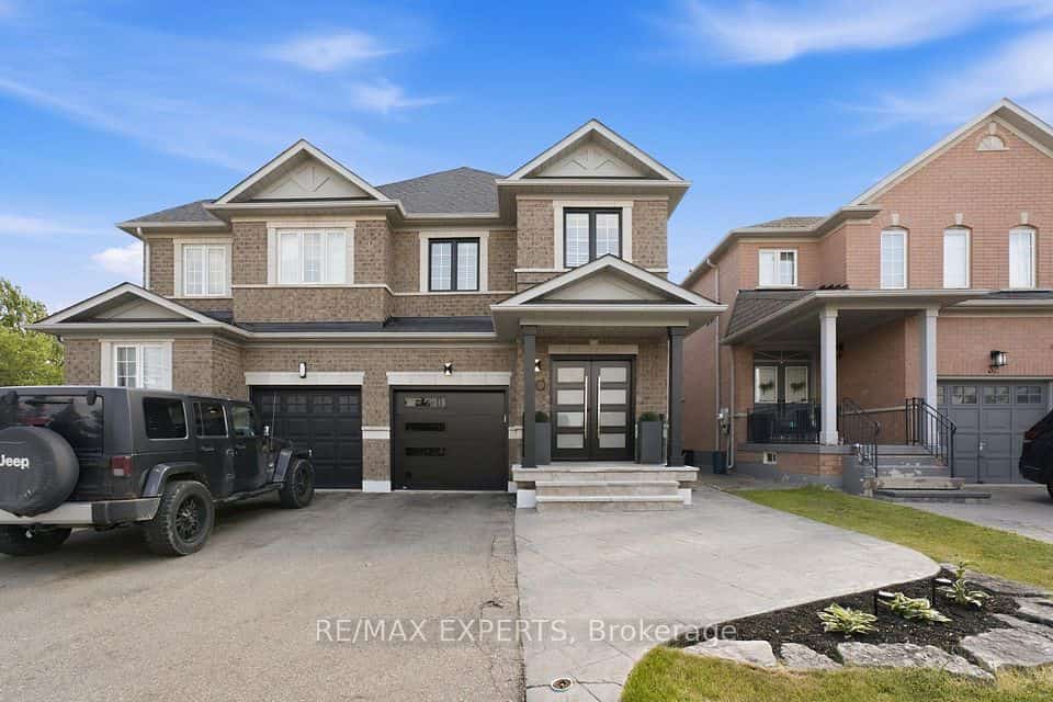 30 Lismer Crescent, Caledon, ON L7E 2W5