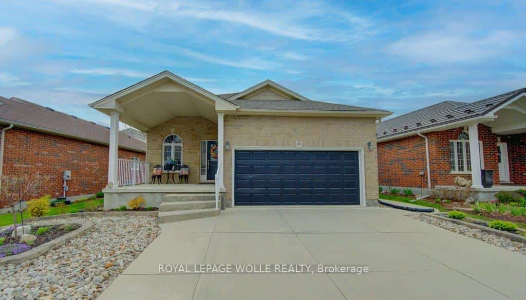 369 Zeller Drive, Kitchener, ON N2A 0A3