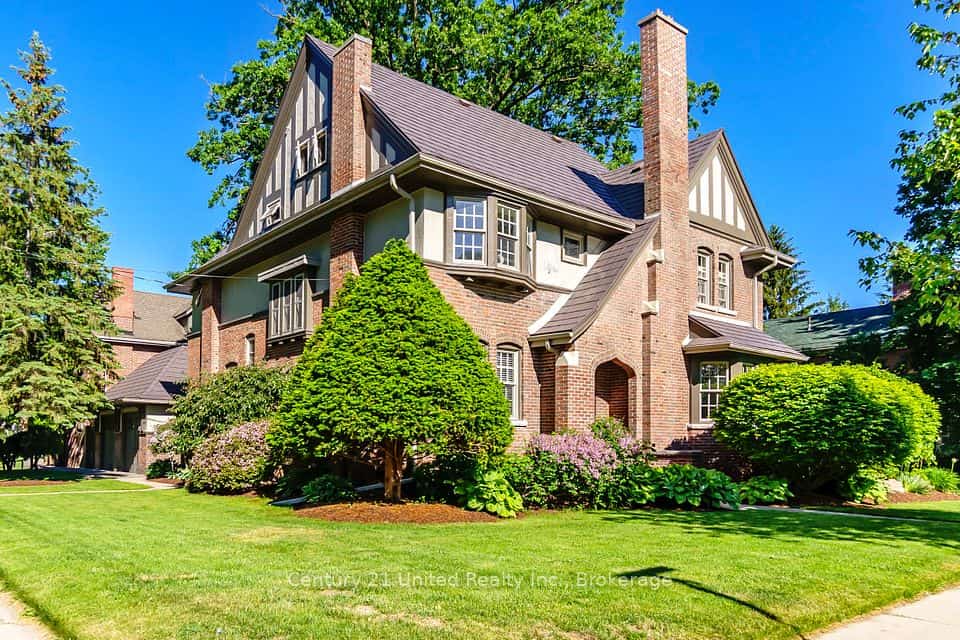 408 Belmont Avenue, Peterborough, ON K9H 4S7