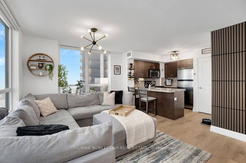 1060 Sheppard Avenue W, Toronto