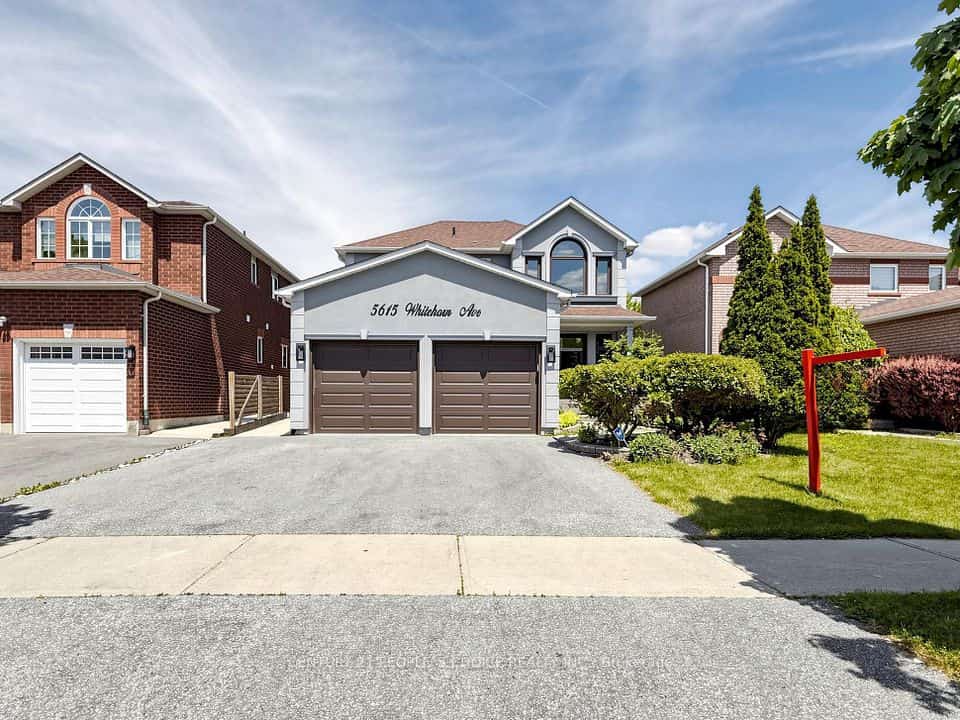 5615 Whitehorn Avenue, Mississauga, ON L5V 2B1