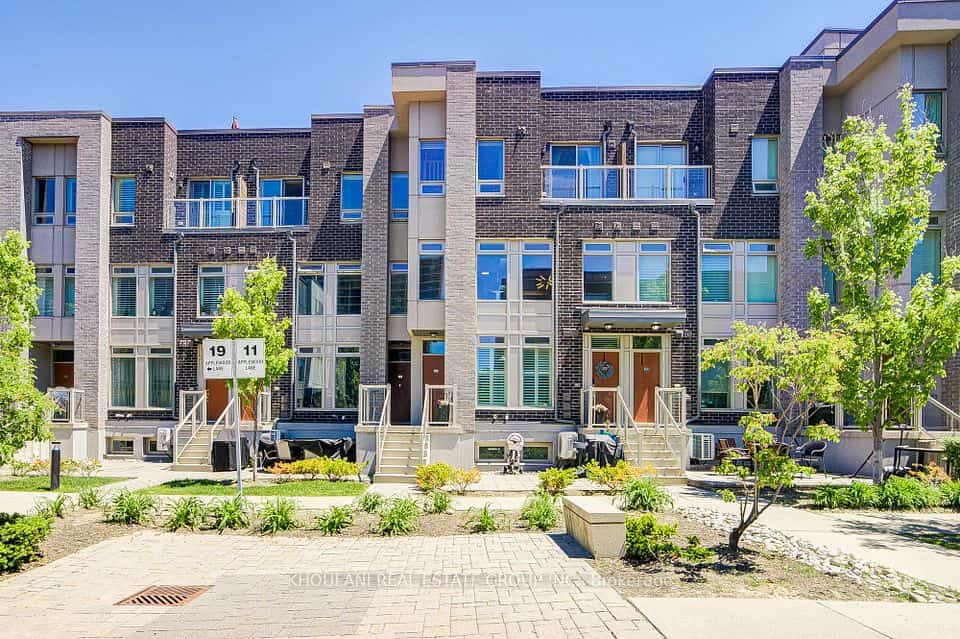 11 Applewood Lane #240, Toronto, ON M9C 0C1