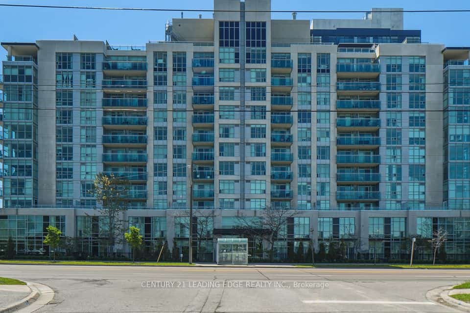 1600 Charles Street #902, Whitby, ON L1N 1B8