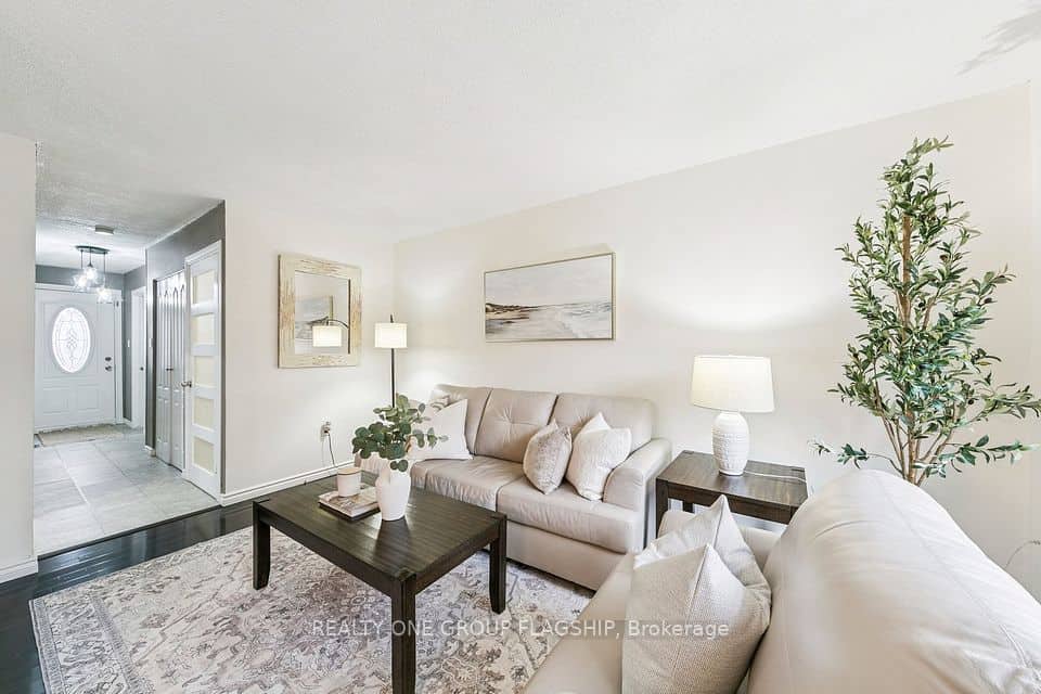 100 Quigley Road, Hamilton
