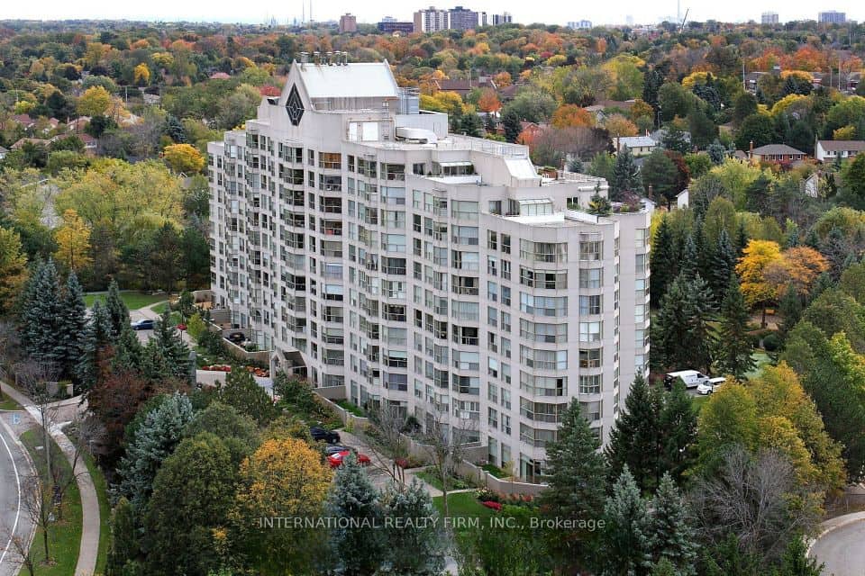 1700 The Collegeway, Mississauga
