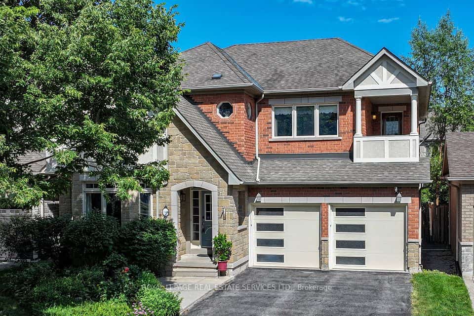 3368 Raspberry Bush Trail, Oakville, ON L6L 6V2