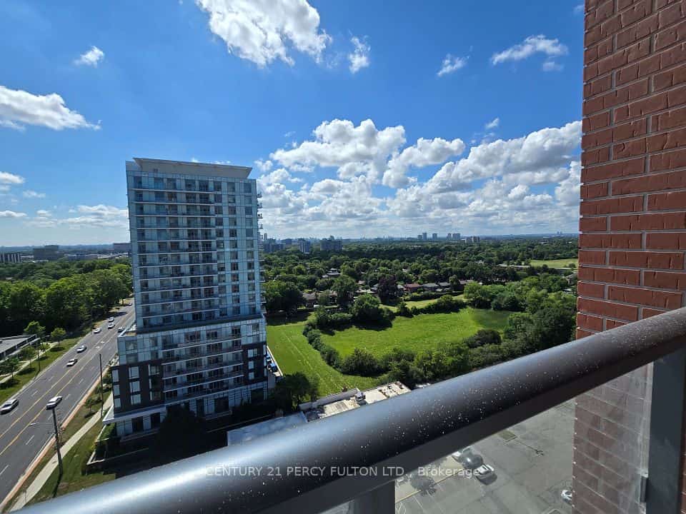 3260 Sheppard Avenue E #1501, Toronto, ON M1T 0B5