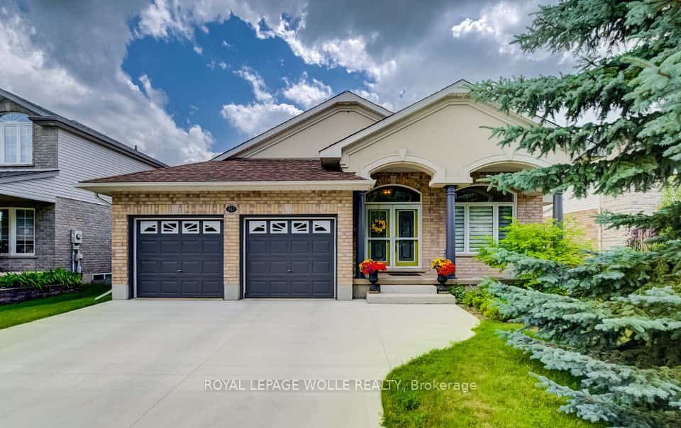 517 Starboard Crescent, Waterloo, ON N2K 4G5