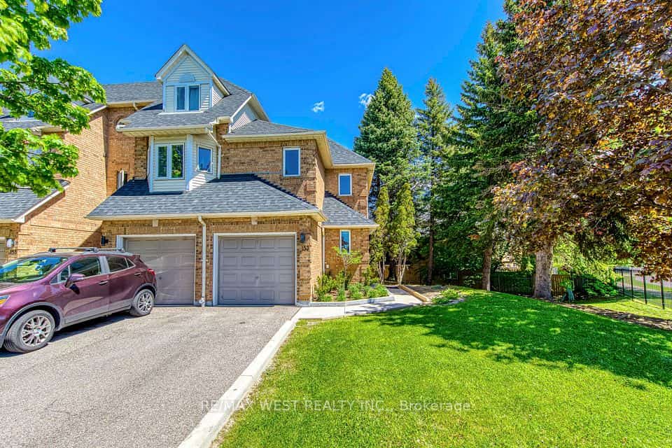 99 Bristol Road E #153, Mississauga, ON L4Z 3P4