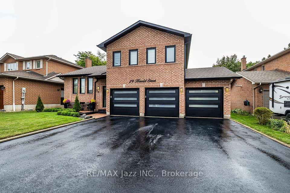 29 Harold Street, Whitby, ON L1N 8Z7