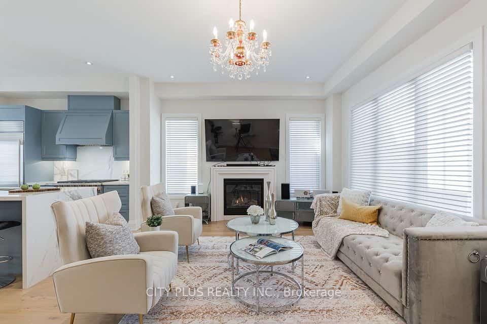 9398 Bayview Avenue, Richmond Hill, ON L4C 4Z2