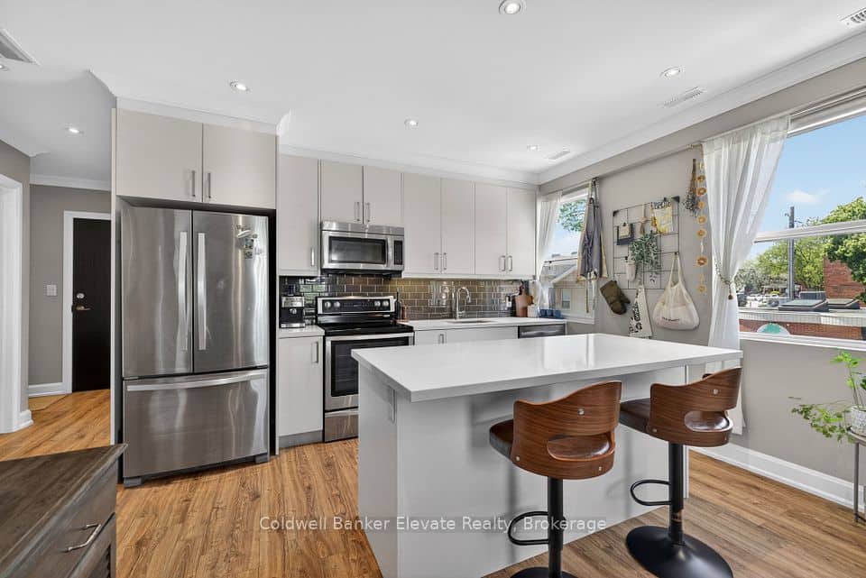2 King Street W, Hamilton