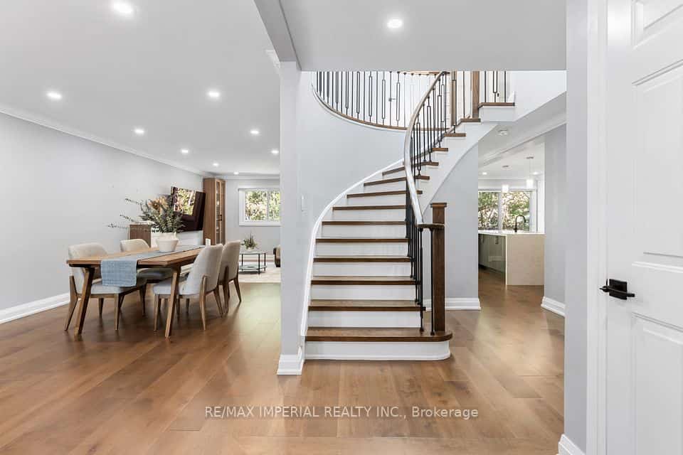 311 Youngstown Avenue, Mississauga, ON L4Z 2T6