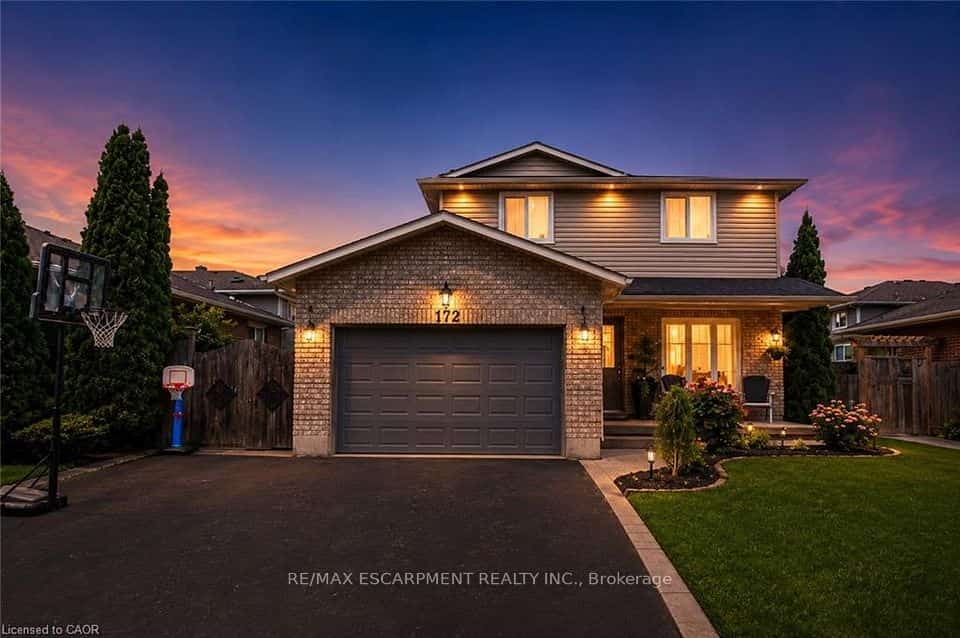172 Highland Road W, Hamilton, ON L8J 2S6