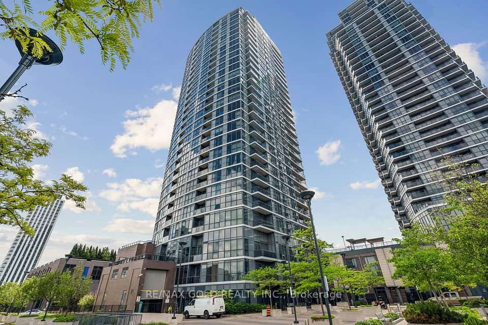 9 Valhalla Inn Road #2604, Toronto, ON M9B 0B2