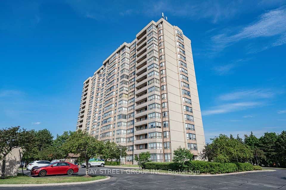 10 Malta Avenue #306, Brampton, ON L6Y 4G6