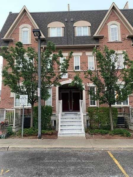 601 Shoreline Drive #122, Mississauga, ON L5B 4K5