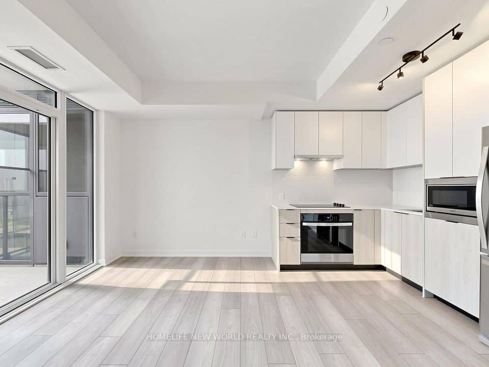 1007 The Queensway, Toronto