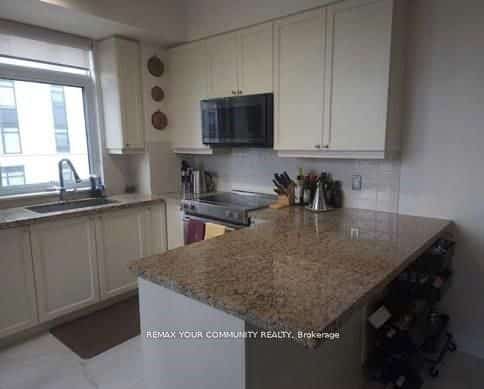 12 Woodstream Boulevard #408, Vaughan, ON L4L 8C3
