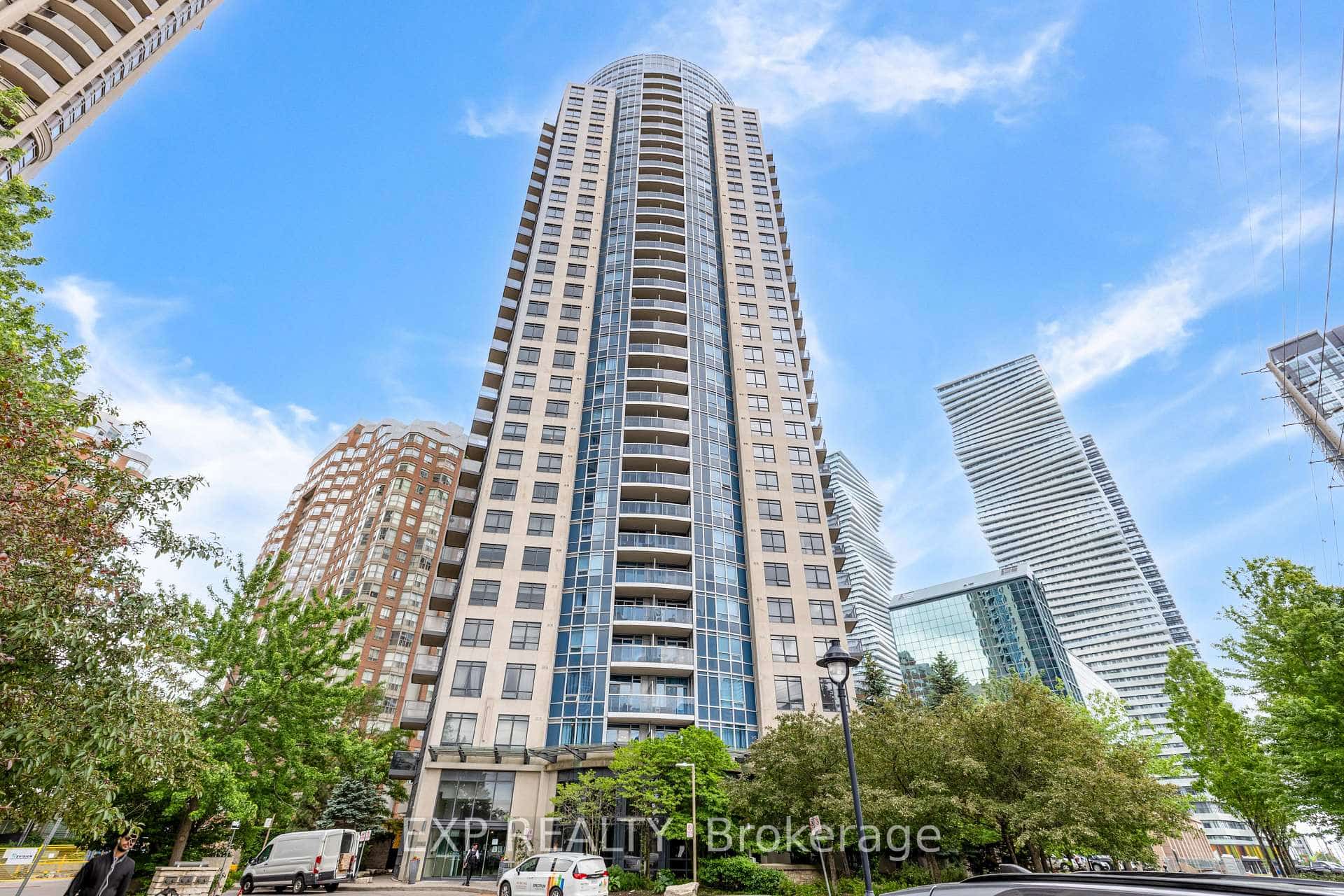 330 Burnhamthorpe Road W #303, Mississauga, ON L5B 0E1