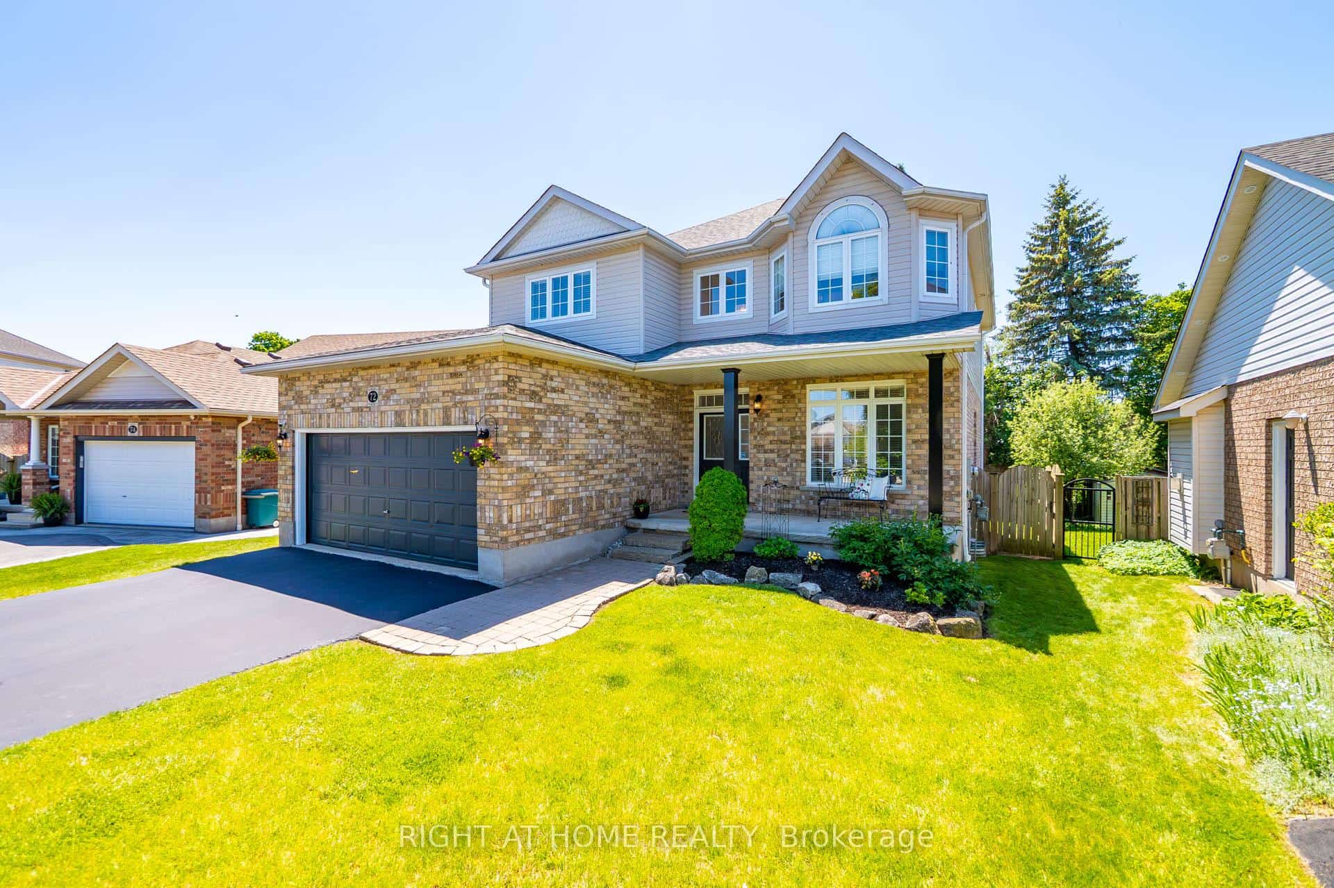 72 Beardmore Crescent, Halton Hills, ON L7J 2Z1
