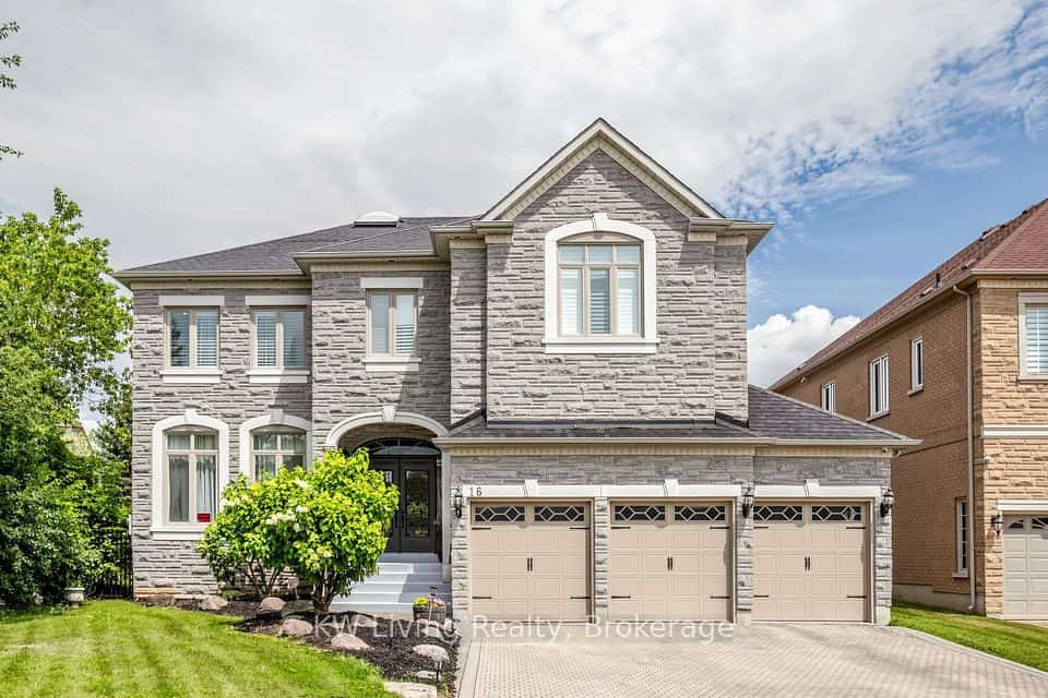 16 Montressor Court, Richmond Hill, ON L4B 4B7