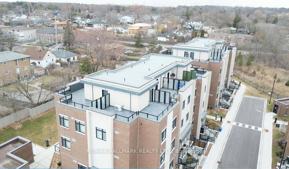 1085 Douglas Mccurdy Common, Mississauga