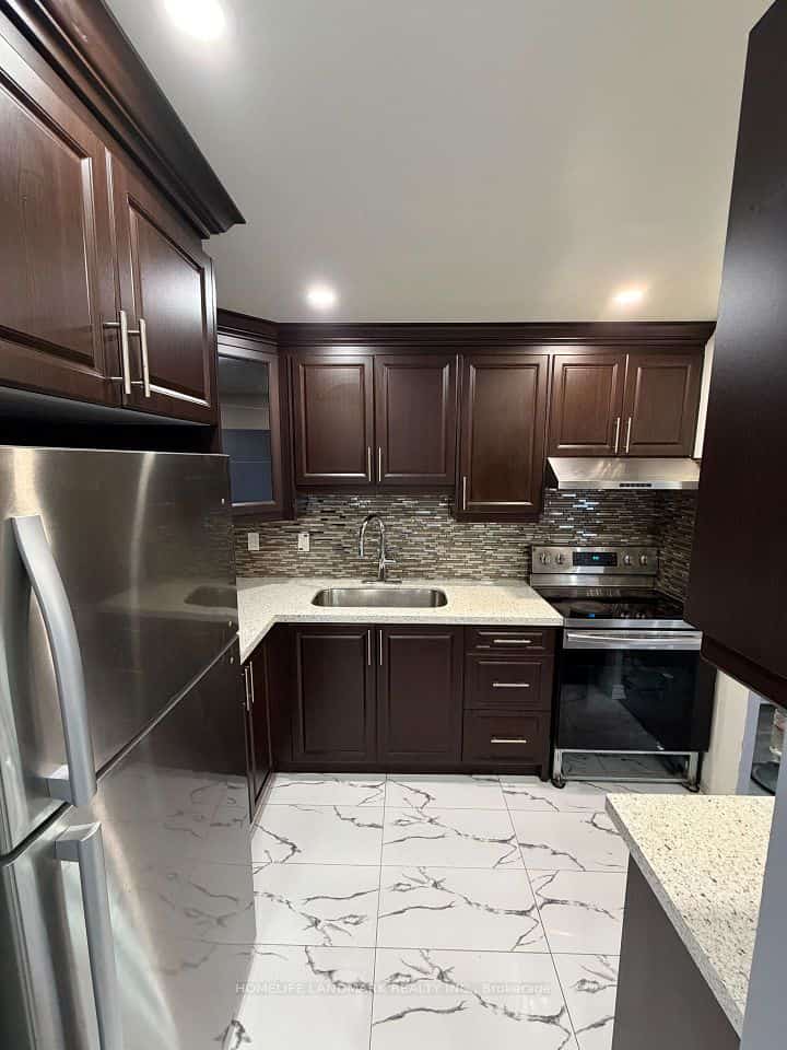 180 Markham Road #1703, Toronto, ON M1M 2Z9
