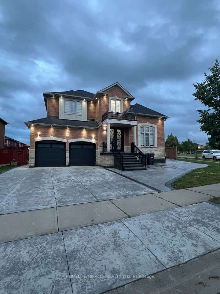 39 Kistler Street, Brampton, ON L6R 0P9