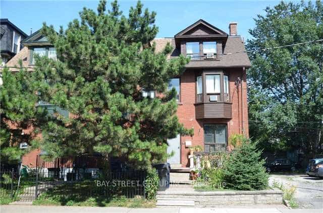 3 Pembroke Street, Toronto, ON M5A 2N6