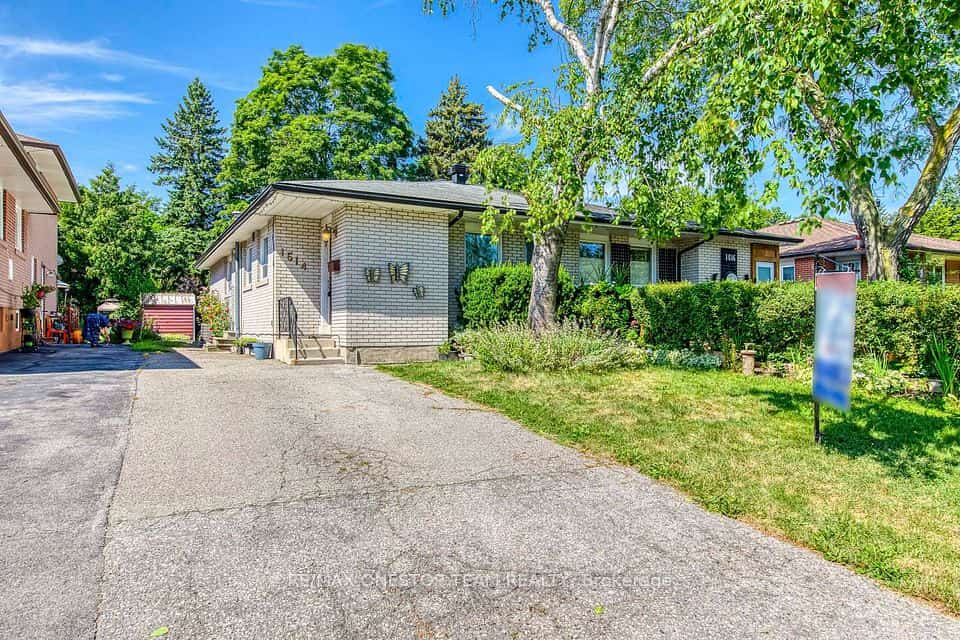 1514 Swanage Crescent, Mississauga, ON L5J 3N8
