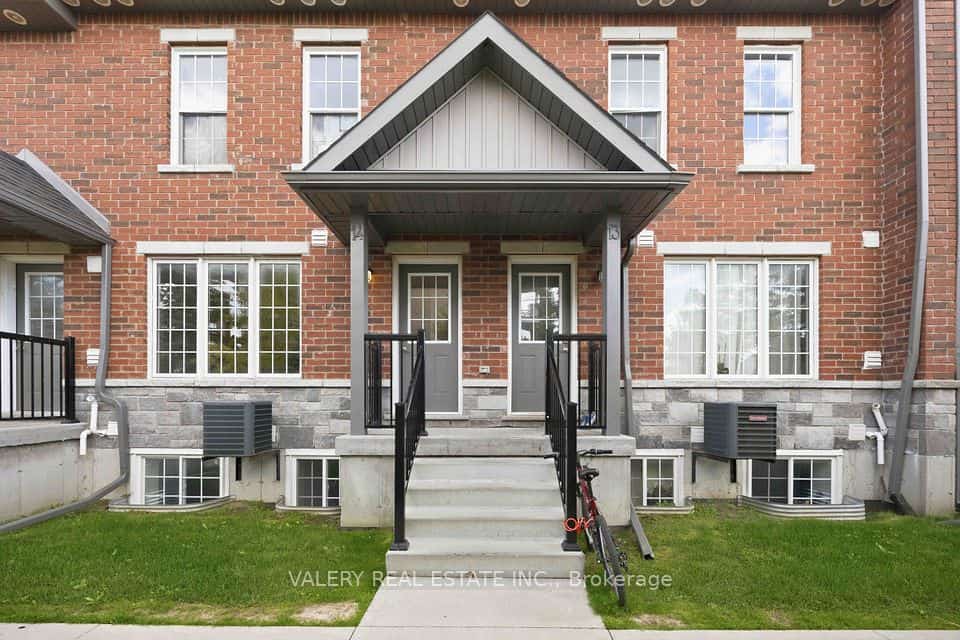 250 Penetanguishene Road #14, Barrie, ON L4M 7C2