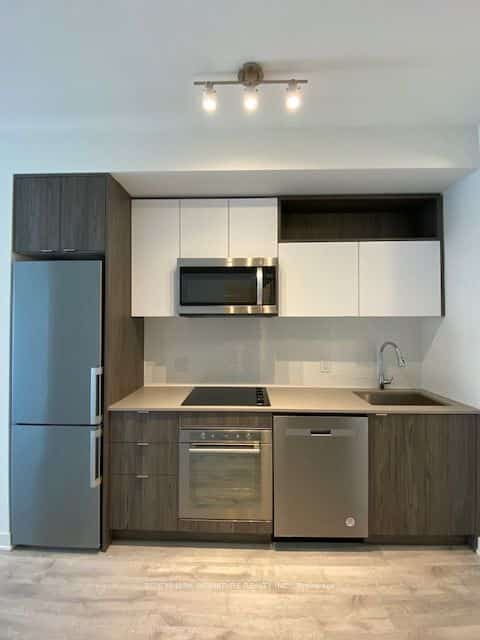 121 Lower Sherbourne Street, Toronto, ON M5A 0W8
