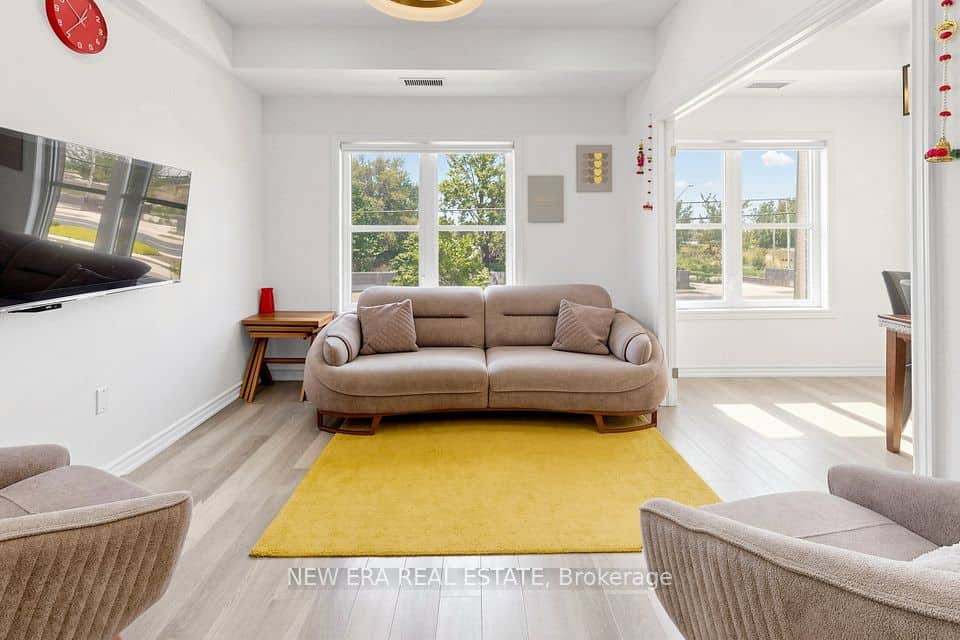 3865 Major Mackenzie Drive W, Vaughan