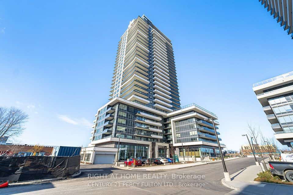 1435 Celebration Drive #2204, Pickering, ON L1W 0C4