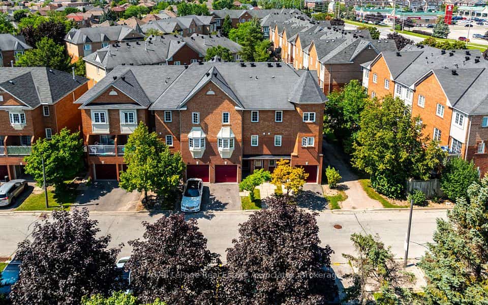 6950 Tenth Line W #87, Mississauga, ON L5N 6Y1