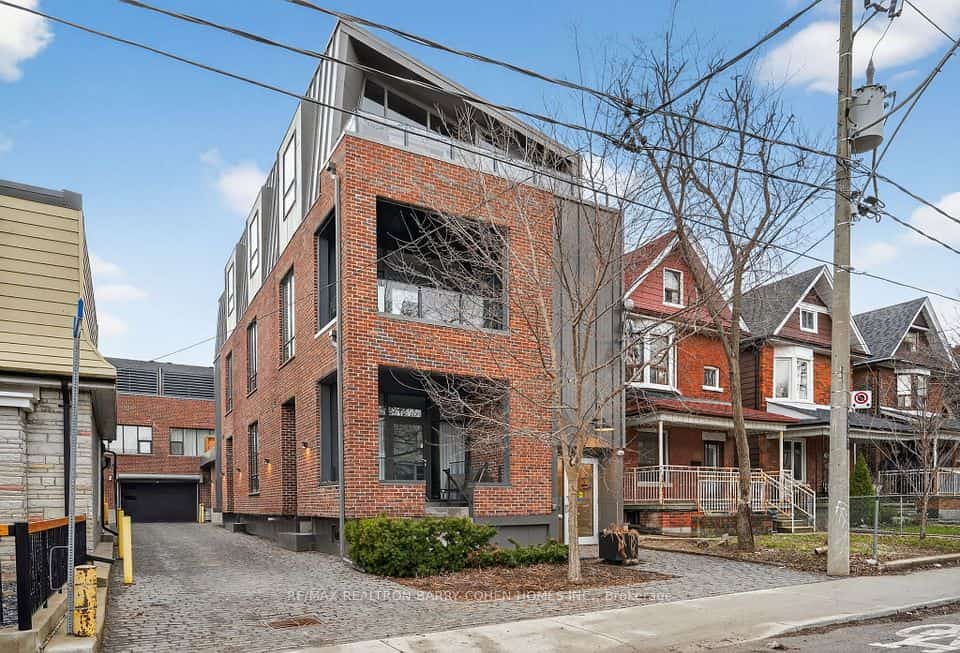 50 Bartlett Avenue #7, Toronto, ON M6H 3E6