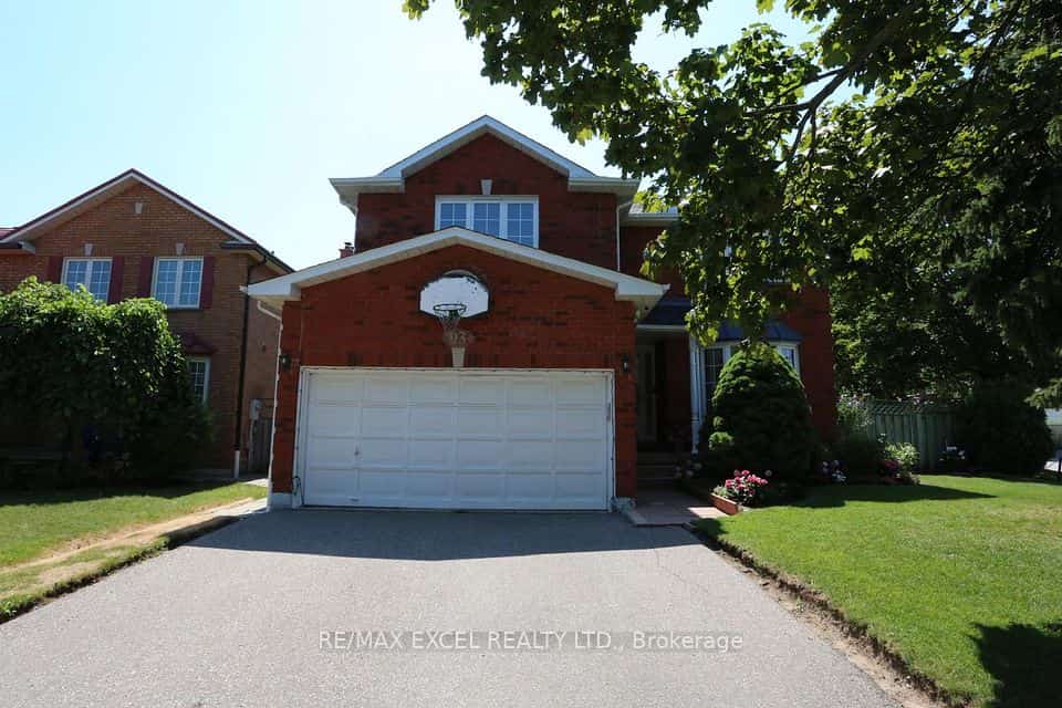 93 Olivewood Drive, Markham, ON L3S 3E2