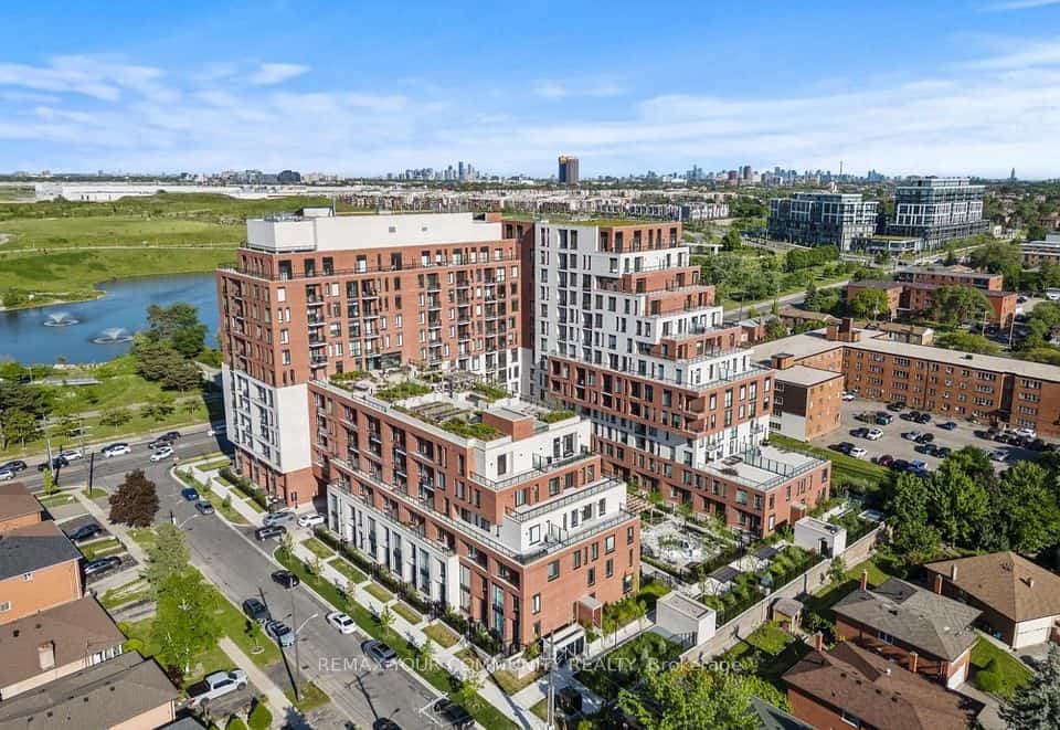 3100 Keele Street #504, Toronto, ON M3M 2H4