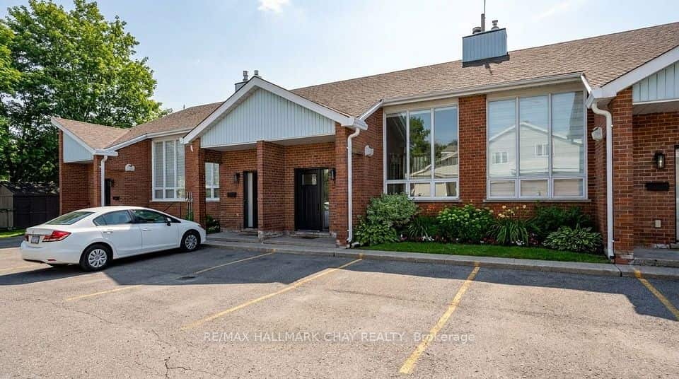 355 Blake Street, Barrie, Barrie